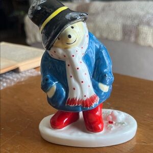 Paddington in the snow figurine